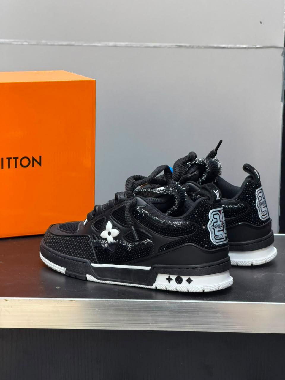 Chaussures Louis Vuitton Skate Disponible — photo 1