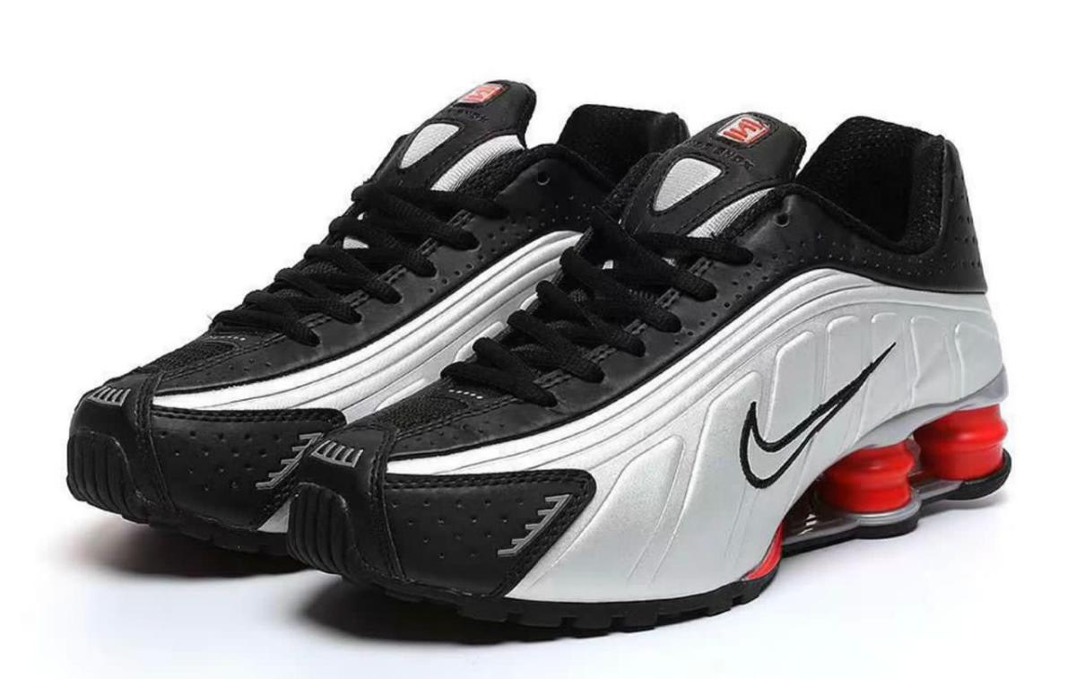 Chaussures Nike Shox Disponible  — photo 1