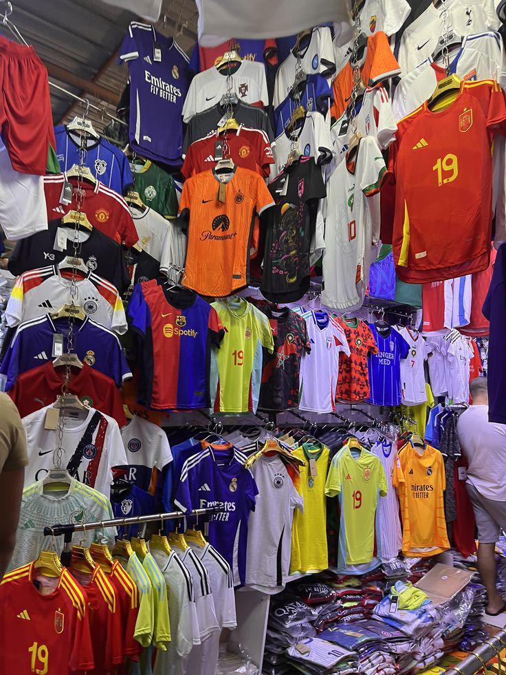 Toutes Maillots Ancien et Nouveau Disponible  — photo 1