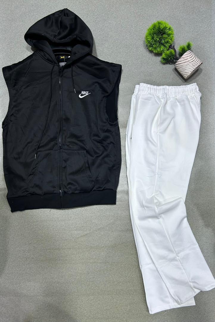 Modèle homme  — photo 1