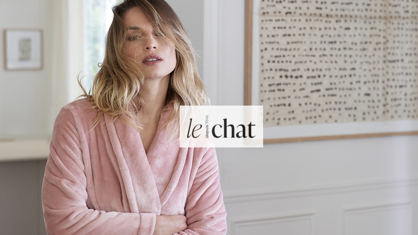 Robe de Chambre Essentiel Le Chat: Confort et Élégance pour Vos Moments de Détente