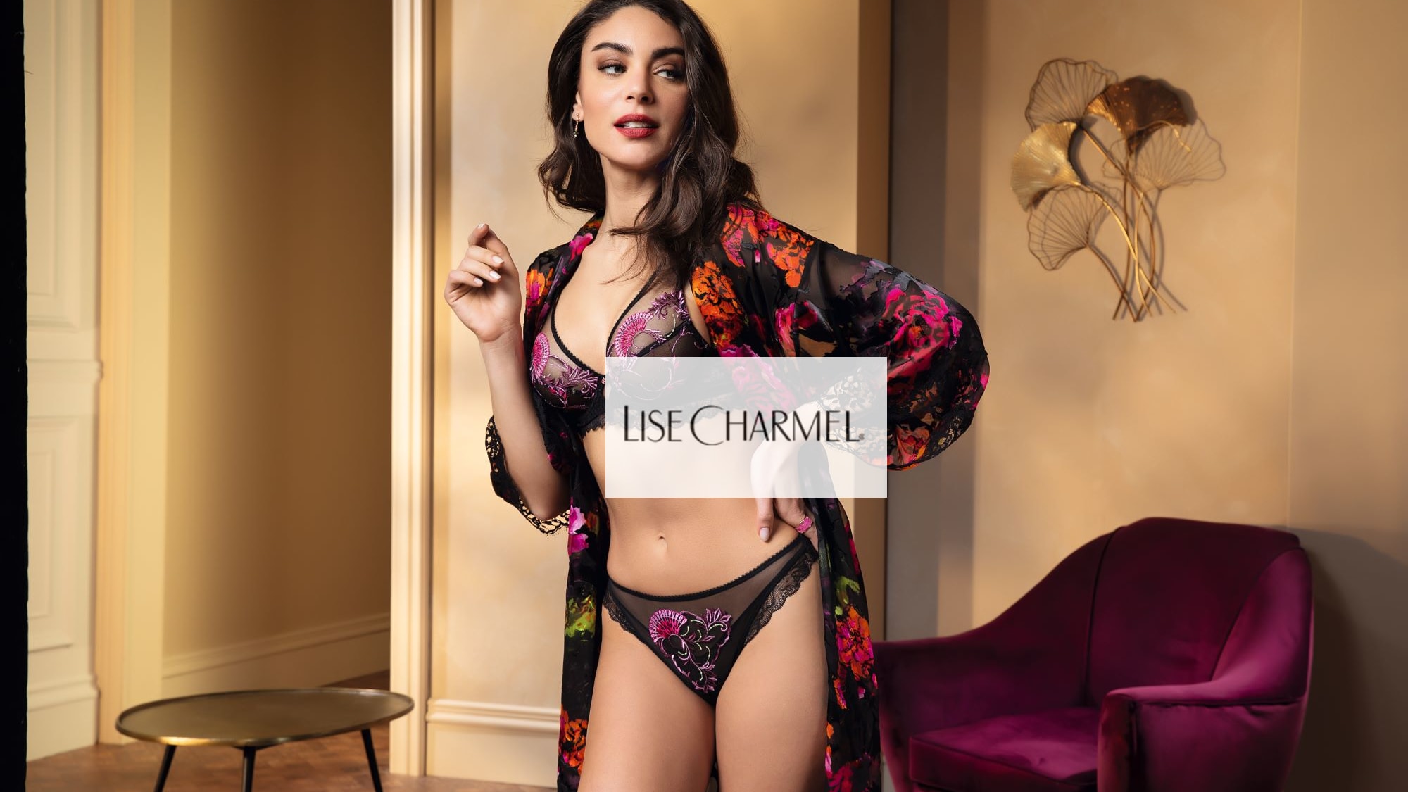 Caraco Dévoré en Soie Lise Charmel: L'Élégance Florale de la Collection Floraison Passion