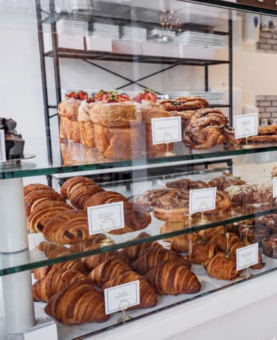ALESSIA Patisserie and Cafe