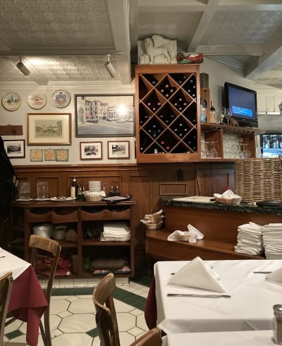 Pane E Vino Trattoria