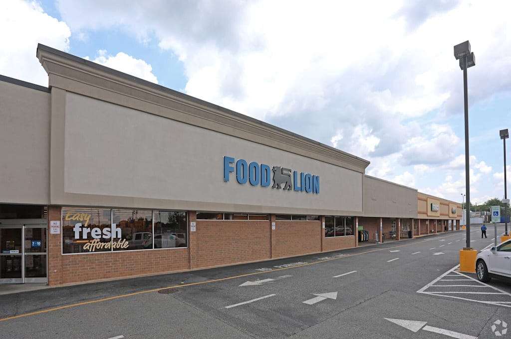 Lion food tour lexington aisle front bakery deli corner very next small