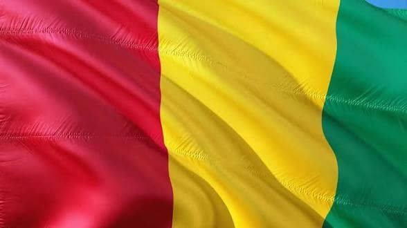 Guinée : en taxi pour le tribunal ?