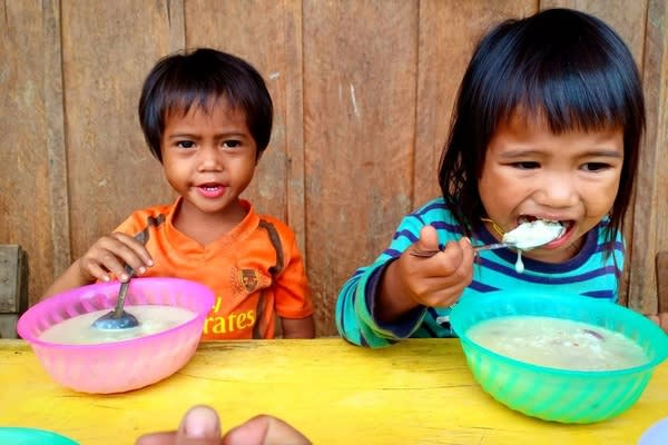 Trung tâm Tình nguyện Quốc gia lên tiếng về dự án “Nuôi em”