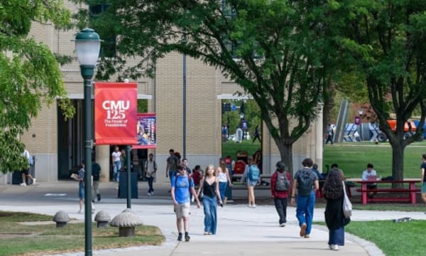 Cuộc chiến xin việc của du học sinh Việt ở Mỹ