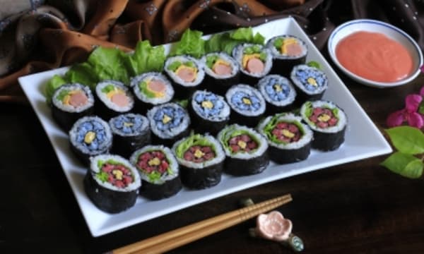Cách làm kimbap chắc tay, đều đẹp