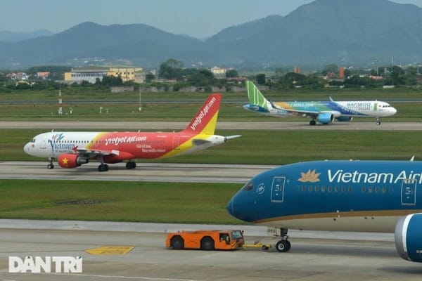 28 máy bay của các hãng vẫn đang dừng bay vì thiếu động cơ