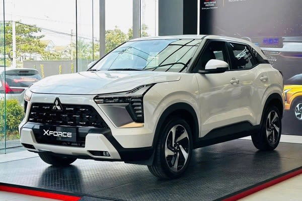 Người dùng lo ngại mất thêm chi phí đăng ký ô tô, xe máy từ 1/1/2026