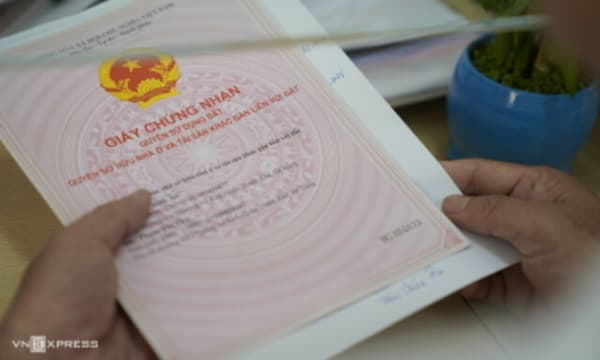 Cặp đôi dùng giấy tờ giả mua đất vẫn được cấp sổ đỏ, lừa ngân hàng