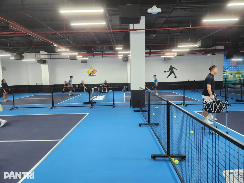 Hà Nội: Ngày ngủ 3 tiếng, kiệt quệ vì tiếng đập vợt póc póc của “pick thủ” - 1