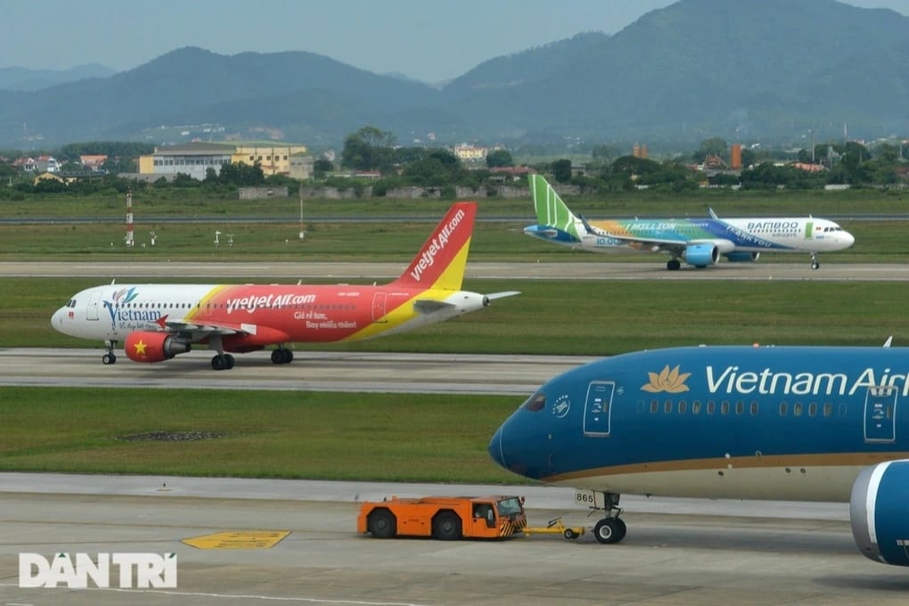 28 máy bay của các hãng vẫn đang dừng bay vì thiếu động cơ - 1