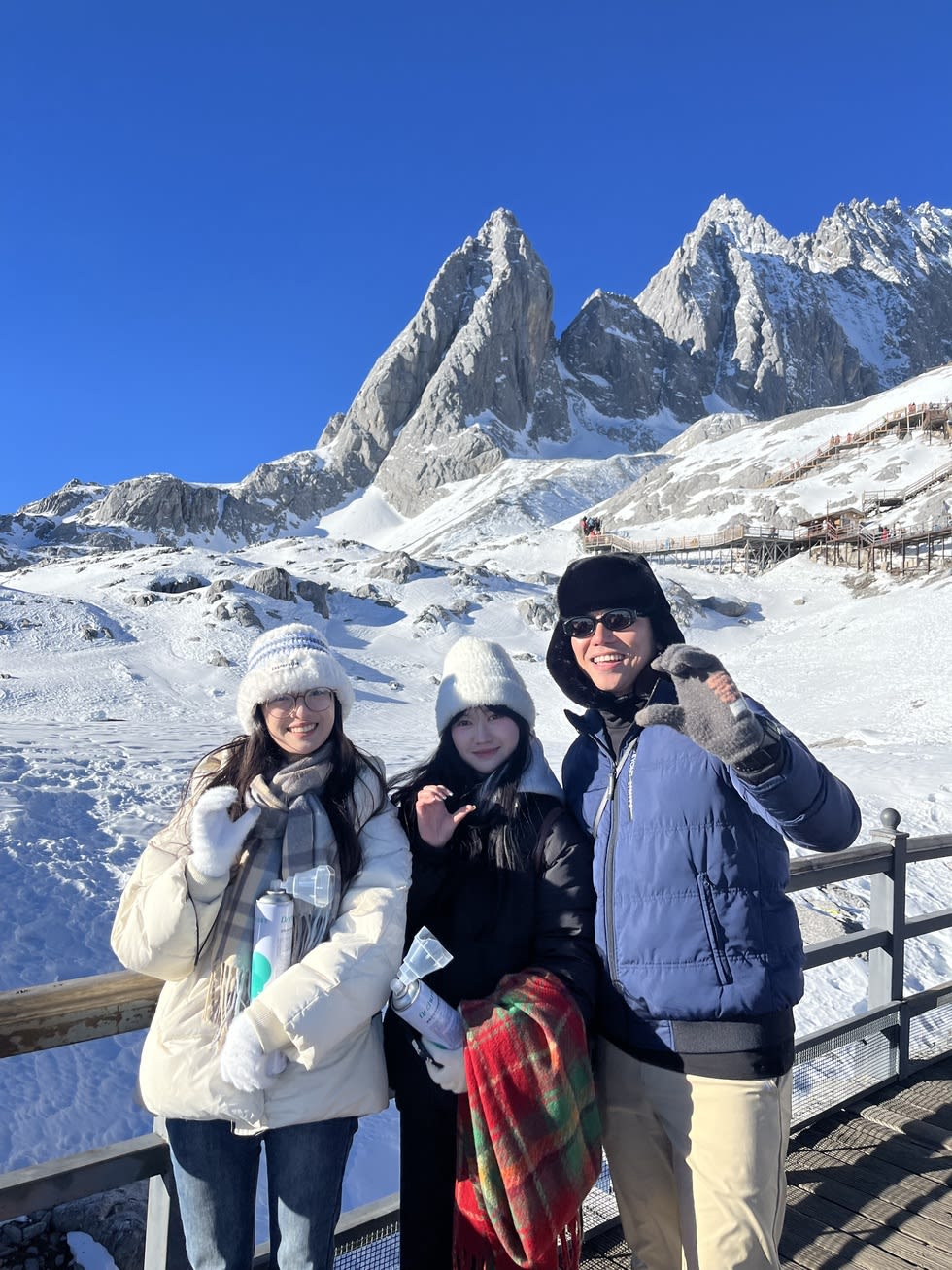 Điểm đến kỳ lạ ở Trung Quốc: Khách phải chi tiền để mua… không khí - 6