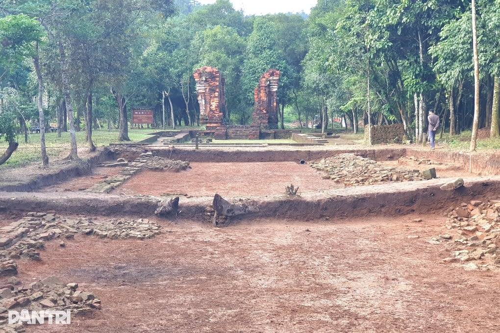 Xuất lộ công trình kiến trúc chưa từng được biết đến ở Mỹ Sơn - 1