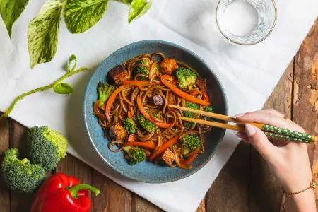Noedels met black-i-p seitan