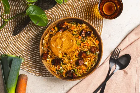 Nasi met gebakken tempeh