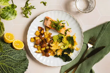 Gebakken zalm met zeebanaan-salsa