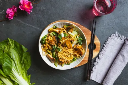 Noedels met gebakken seitan,