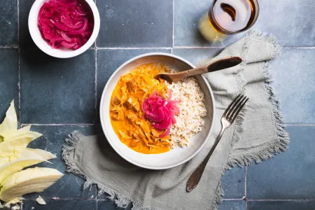 Thaise rode curry met varkenswang