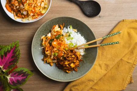 Koreaanse omeletreepjes met snelle kimchi