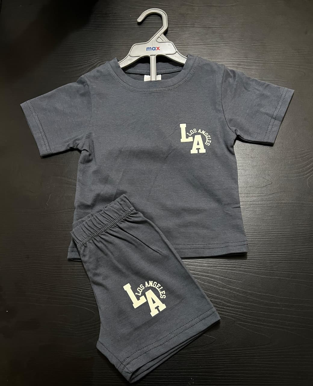 LA