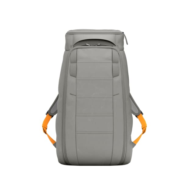 DB Hugger Backpack 25L_01