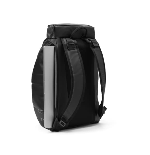DB Hugger Backpack 25L_04