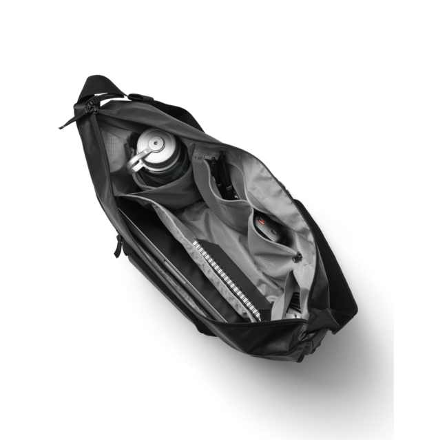 DB Ramverk Pro Sling Bag 24L_02
