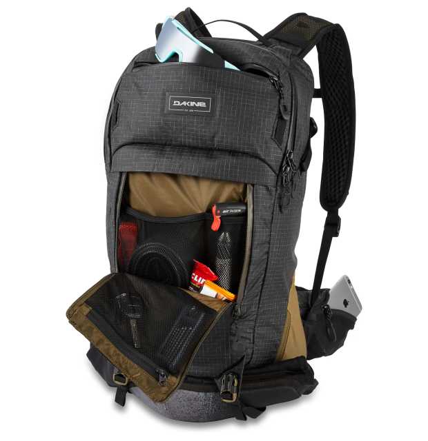 Dakine Seeker 18L X Hydropack_02
