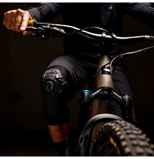 G-Form Pro X3 Knee Guard Triple_03