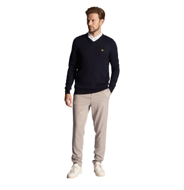 Lyle & Scott Golf V Neck Jumper_02