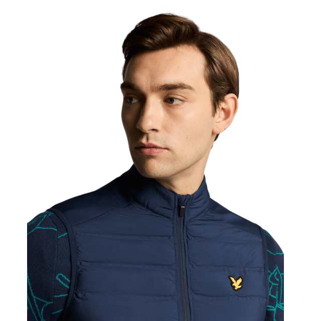 Lyle & Scott Hybrid Quilted Golf Gilet_04