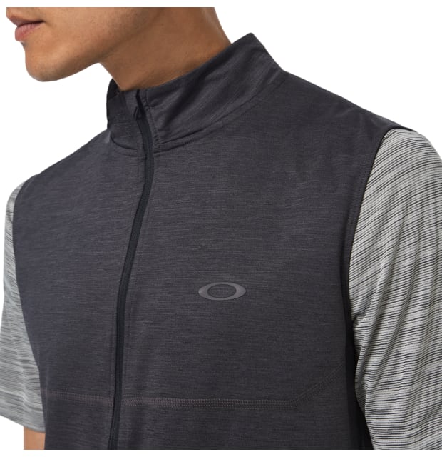 Oakley Gravity Range Vest_02