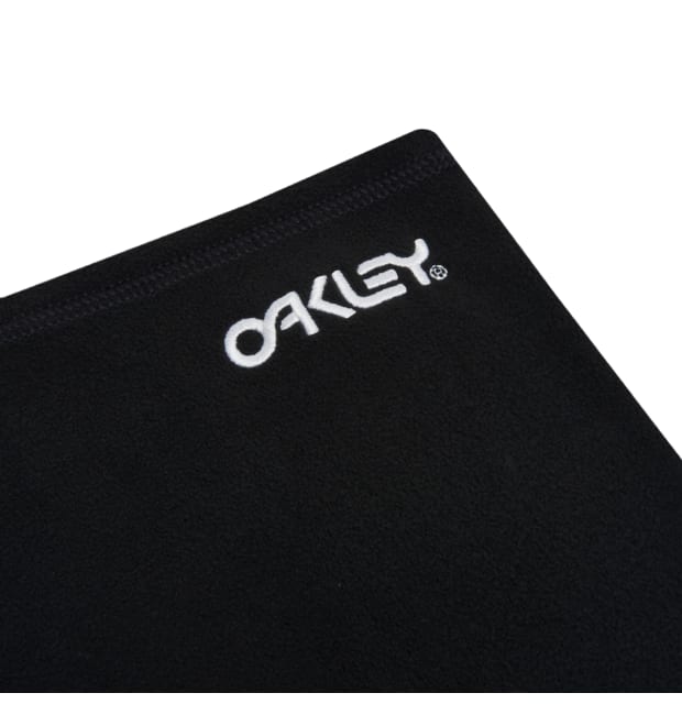 Oakley Neck Gaiter_02