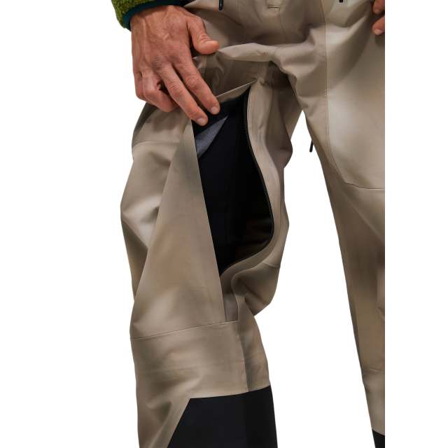 Peak Performance Edge 3L AOP Shell Bib pants_03