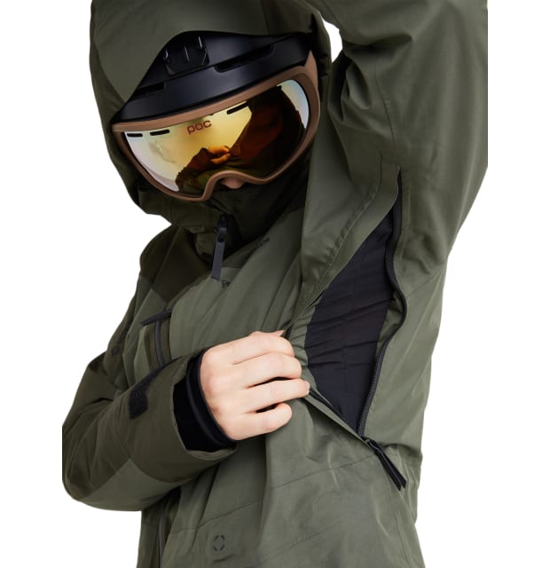 Peak Performance Gravity Gore Tex 2L Jacket Women_04