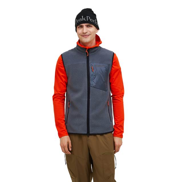 Peak Performance Pile Vest_03