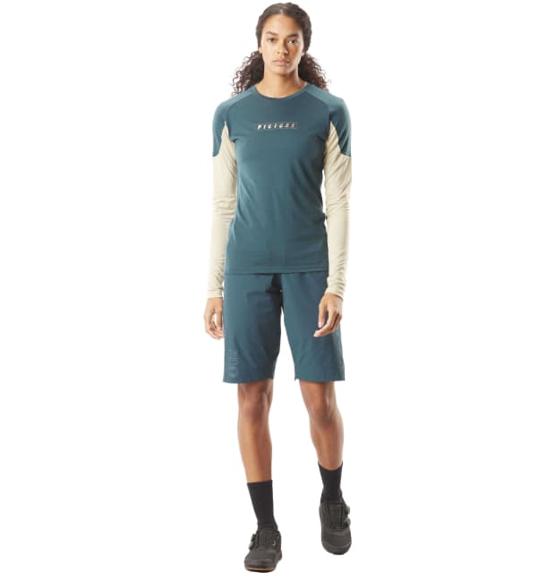 Picture Panamarka Merino LS Tee_02