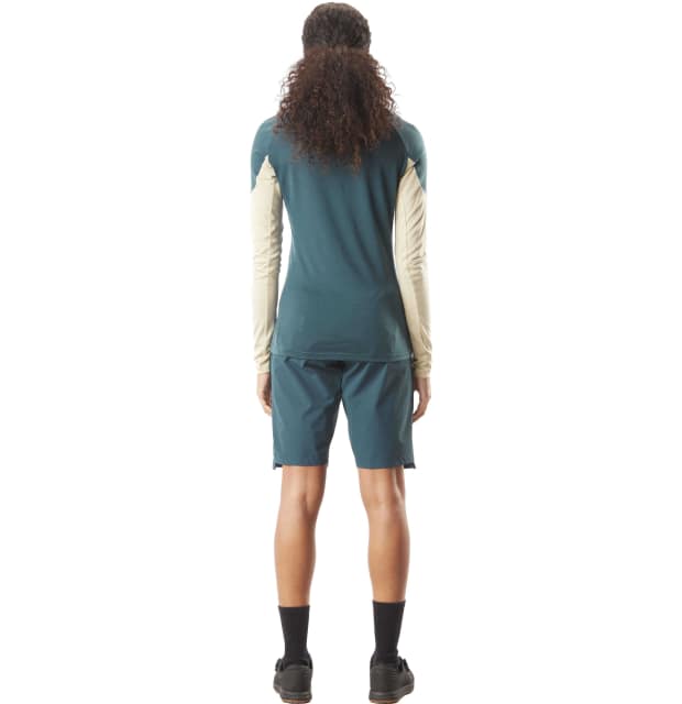 Picture Panamarka Merino LS Tee_03