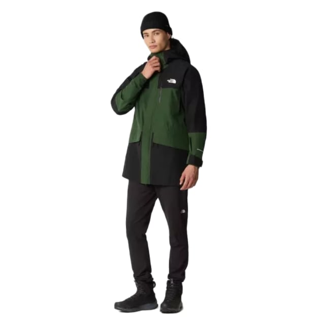 TNF Dryzzle All Weather Futurelight Jacket_04