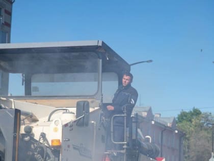 Мэр Благовещенска объяснил, почему ремонт идет сразу на нескольких загруженных улицах (фото)