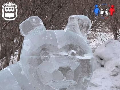 «Дружная семья», «Аист на крыше», «Рождение Симбы»: в Благовещенске провели ледовый фестиваль
