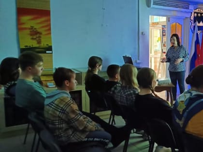Музейный урок о Октябрьской революции для школьников