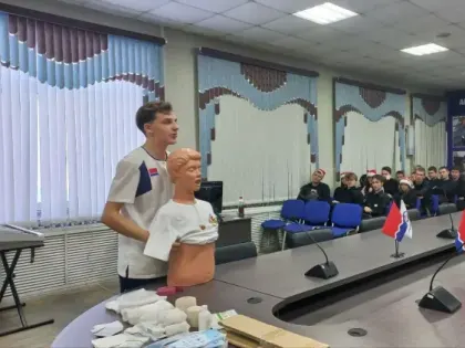 Студенты Амурского медколледжа провели мастер-класс для местных жителей