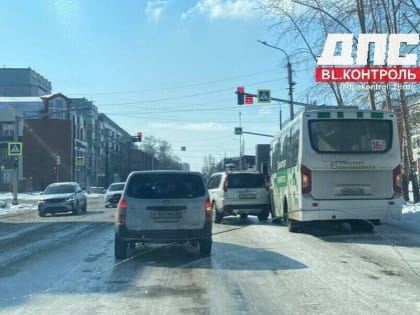 «Прям зеркало»: благовещенцы сообщают о скользких дорогах
