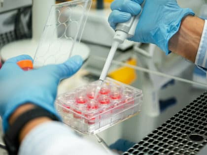 В Минздраве предупредили о мошенниках, предлагающих испытать онковакцину