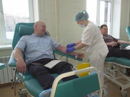 Амурские полицейские сдали 72 литра крови