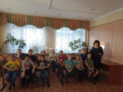 Квест-путешествие «Школьная новогодняя канитель»
